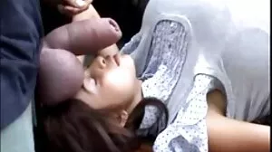 Backbending Deepthroat και Shaved Pussy γκάζι ερασιτεχνικα ελληνικα σεξ βιντεο