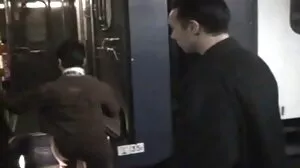 Δύο πετεινοί για την καμπυλωτή γραμματέα Sheila Ortega και τη ζηλιάρα σύζυγο Honey σεξ βιντεο φρι Demon GP2089