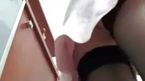 Η Katrina Jade δείχνει τα μεγάλα βιντεο με αγριο σεξ βρεγμένα βυζιά της